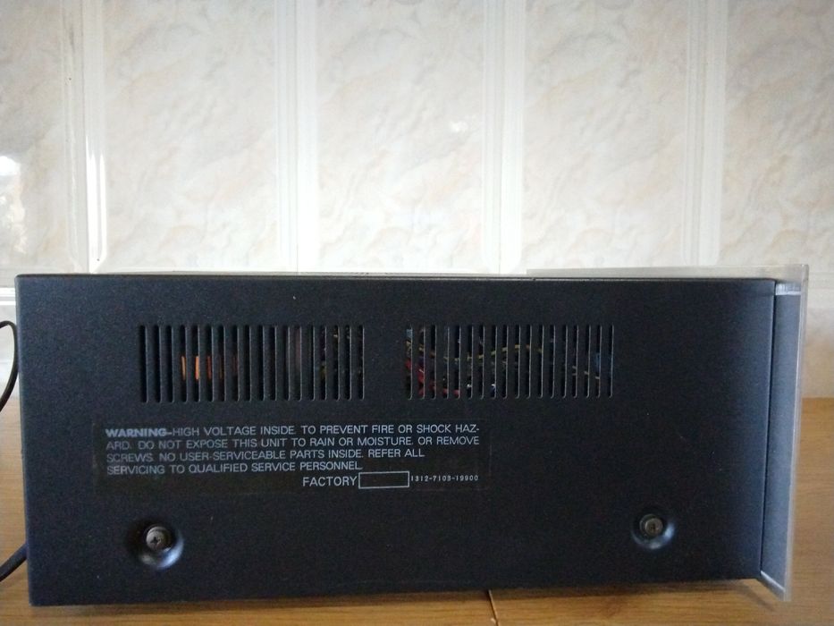Amplificador integrado Sanyo Dca 311