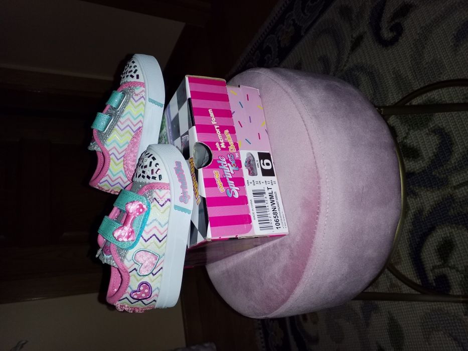 Ténis da SKECHERS lindíssimos NOVOS