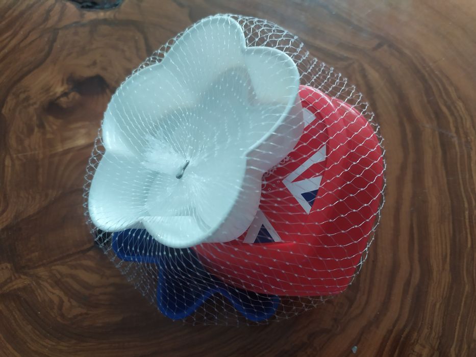 Nowe trzy foremki do piasku Pepe Jeans London