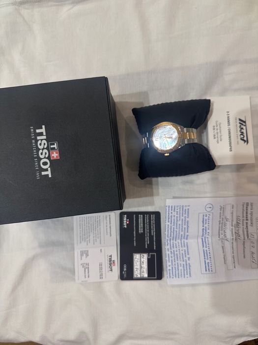 Я хочу продати годинник Tissot жіночий