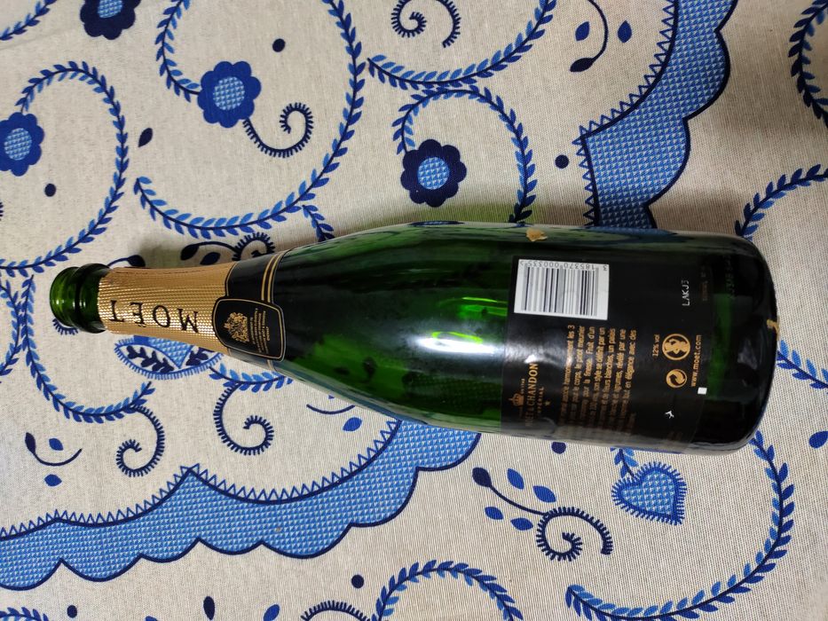 Garrafa vazia Moet & Chandon Champagne