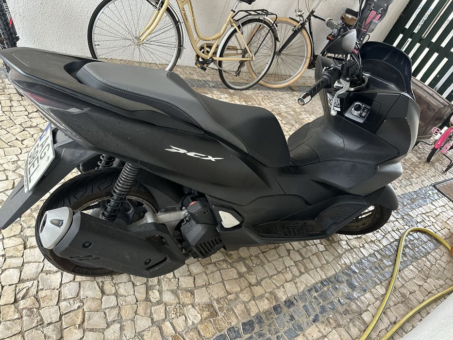 Honda PCX como nova
