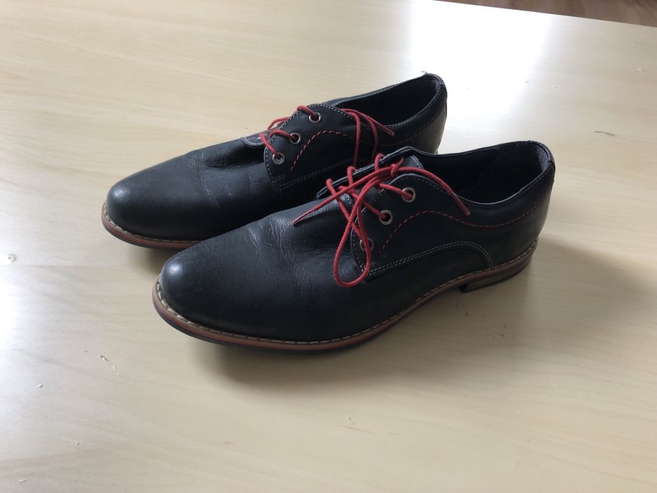 Buty męskie skórzane Lasocki.