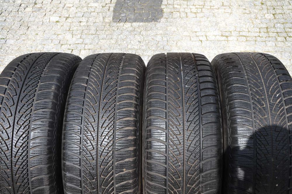 Opony Goodyear UltraGrip 8 Zima 255/60R18 108H Bez Napraw