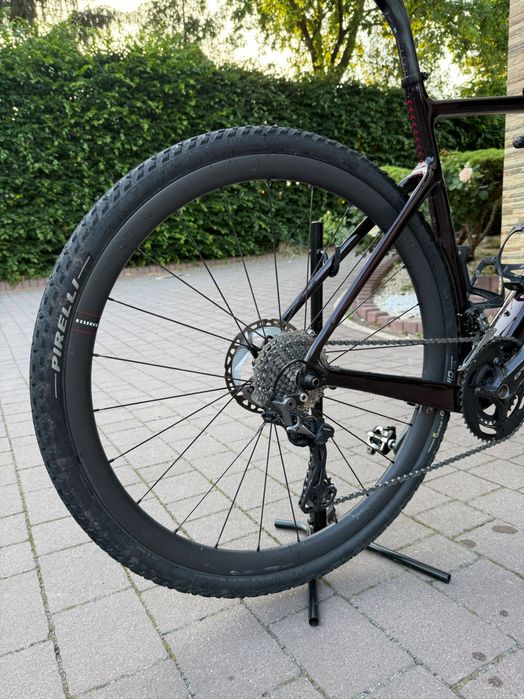 Cervelo Aspero 2022 Carbon | GRX 810 | Koła Reserve Carbon DT 370 | Rozmiar 56