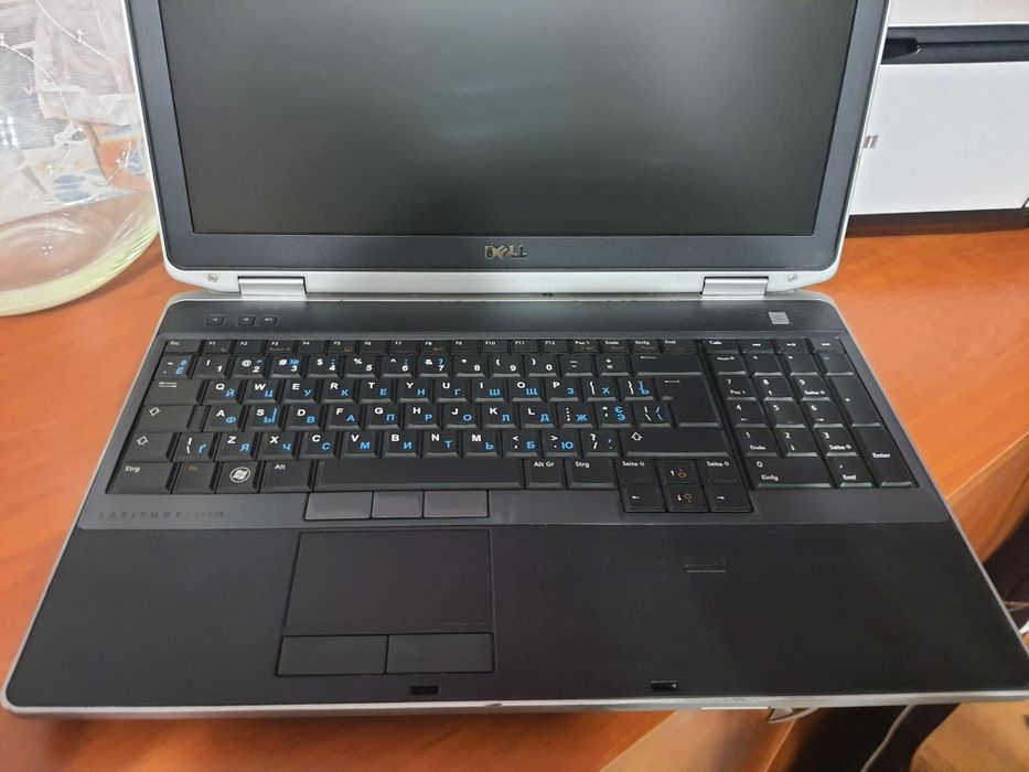 Ноутбук Dell E 6530