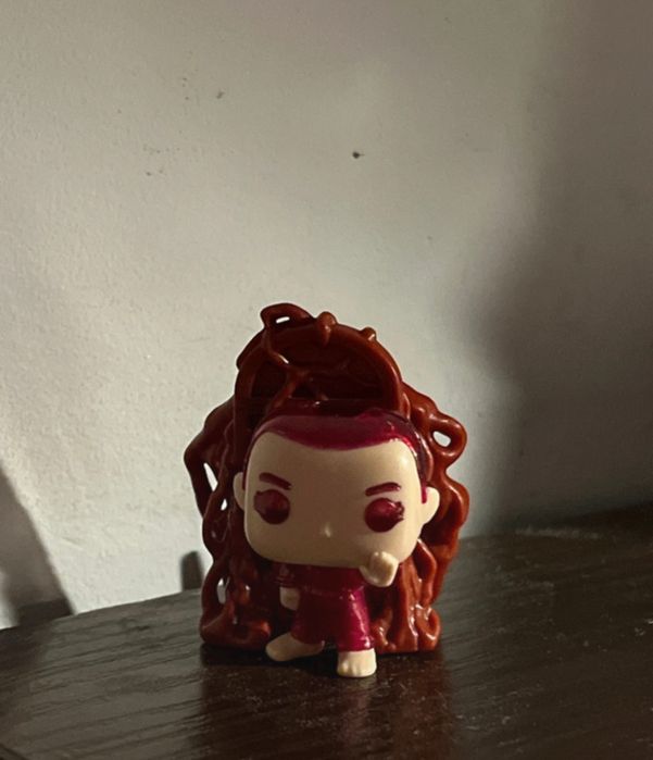 figurka stranger things kinder