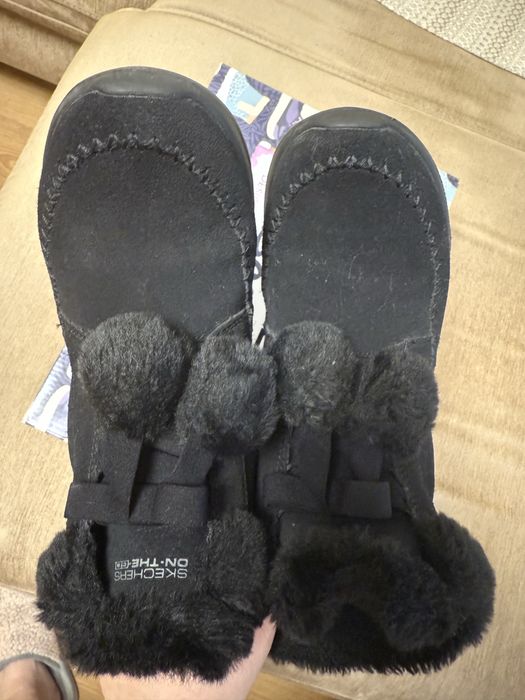 Уггі, ботинки, зимові черевики sketchers