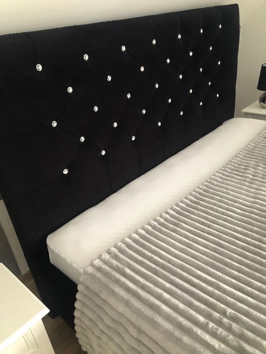 Łóżko do sypialni