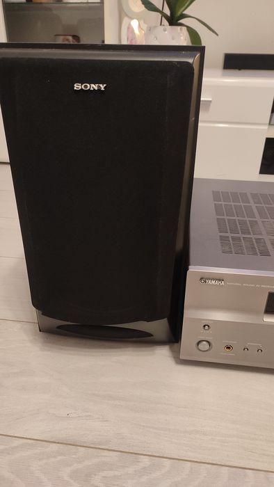 Sprzedam amplituner wzmacniacz  Yamaha RX-V559 z kolumnami