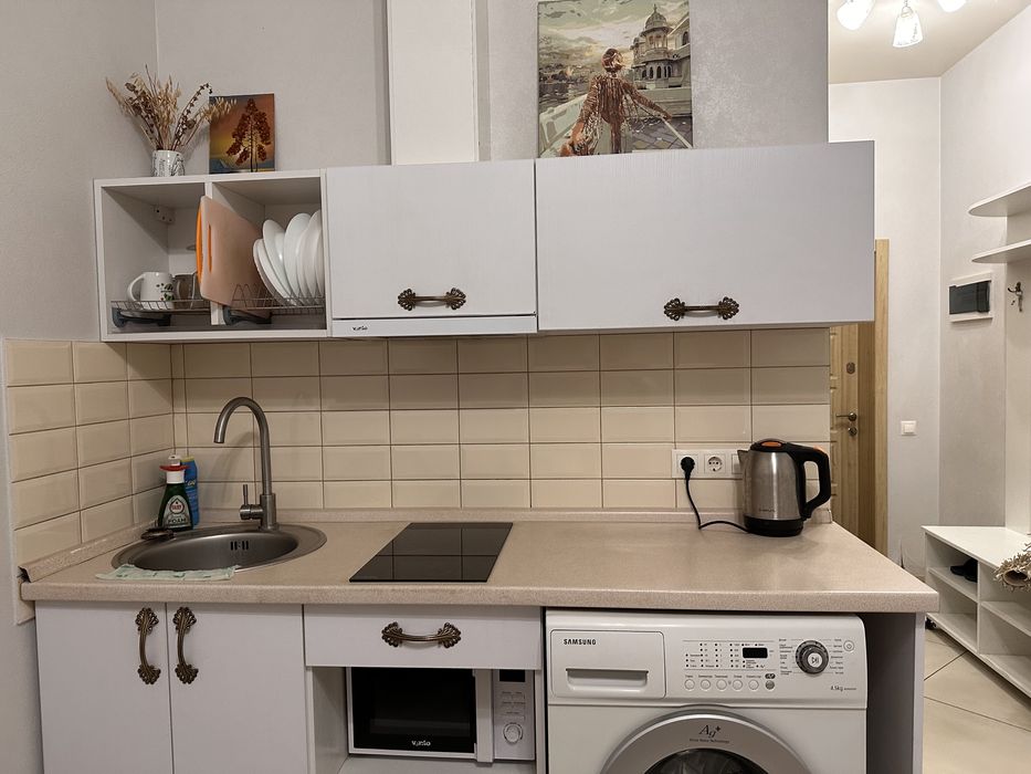 Посуточно апартаменты с парковкой  м.Дорогожичи,м.Лукьяновка