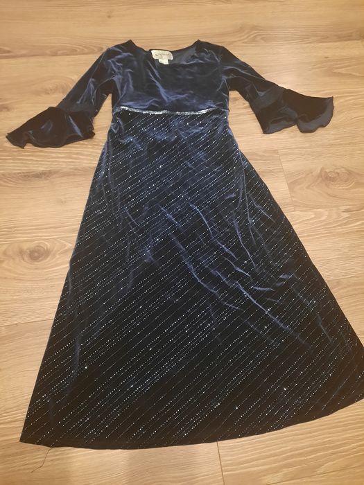 Welurowa sukienka 8 lat