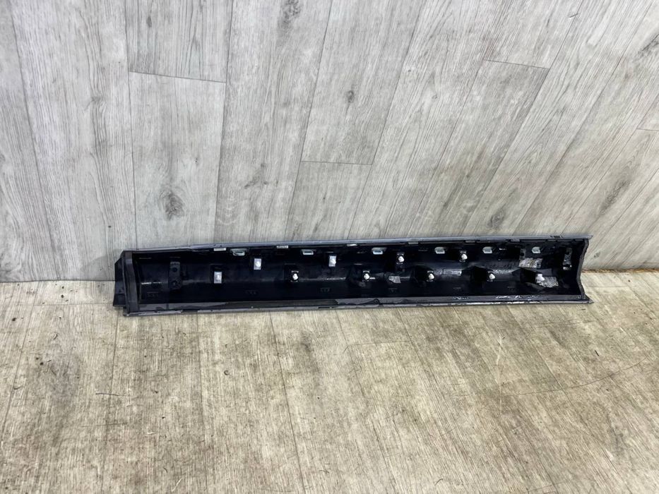 Дверь передняя правая Ford Puma MK2 ( 2019 - 2024 г. ) Молдинг двери