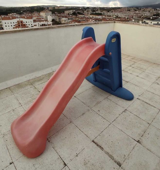 Escorrega infantil