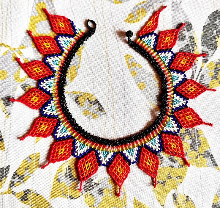 Naszyjnik rękodzieło Indian - Kolumbia - koraliki Miyuki - wzór kwiatowy