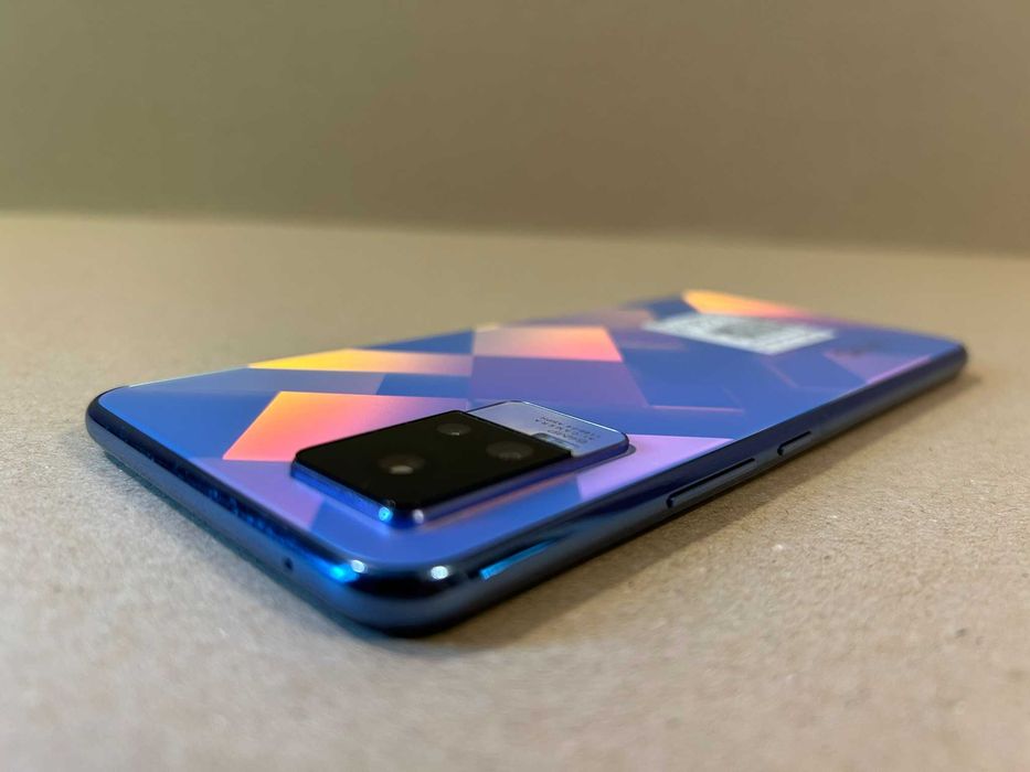 Сматрфон Vivo V21E «Діамантовий блиск»