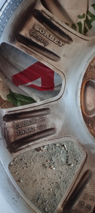 Диски в зборі, з літньою гумою