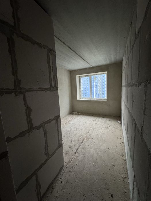 Продам сирець, 2 кімнатну квартиру + кухня-студія із індив.газовим оп