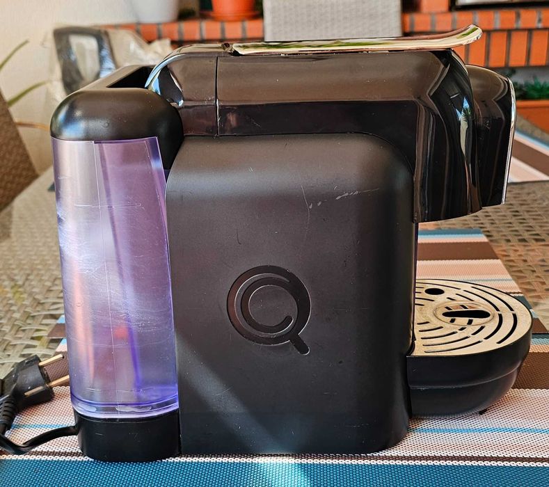 Maquina Café Delta QOOL