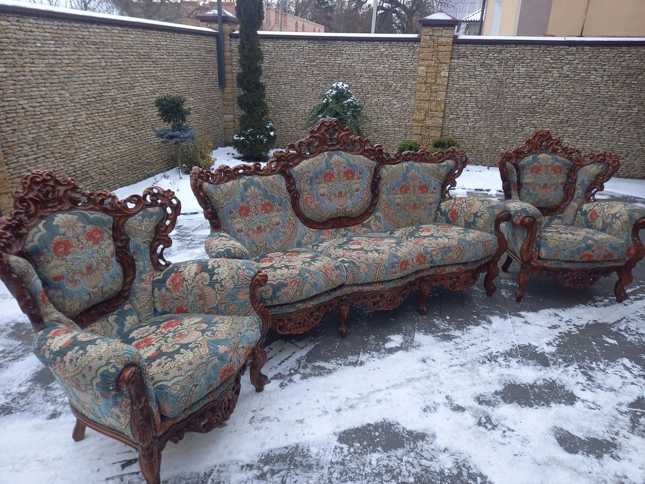Диван та 2 крісла. Барокко.