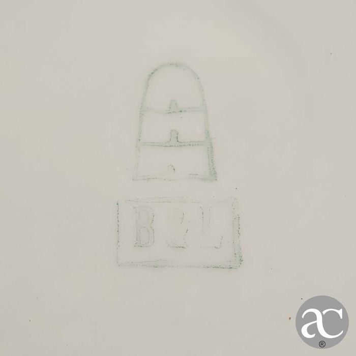 Prato decorativo em porcelana europeia, séc. XIX