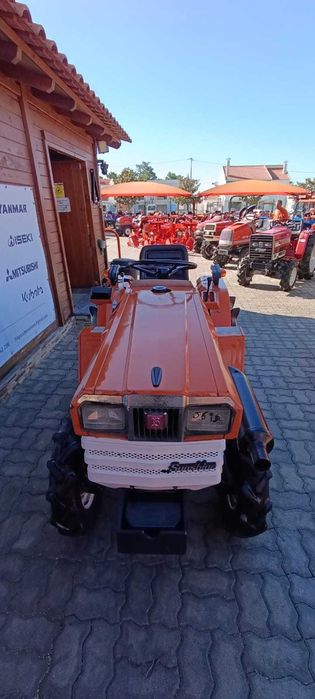 Campanha de Natal: Trator Kubota ZB 1502-M + 4 alfaias POUPE 1250€