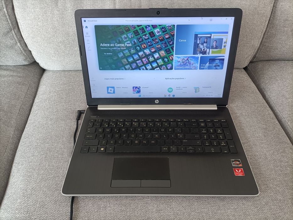 Portátil HP 15-DB1030NP cinzento a funcionar em perfeitas condições