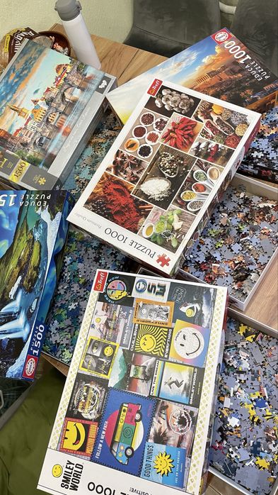 Продам набір пазлів