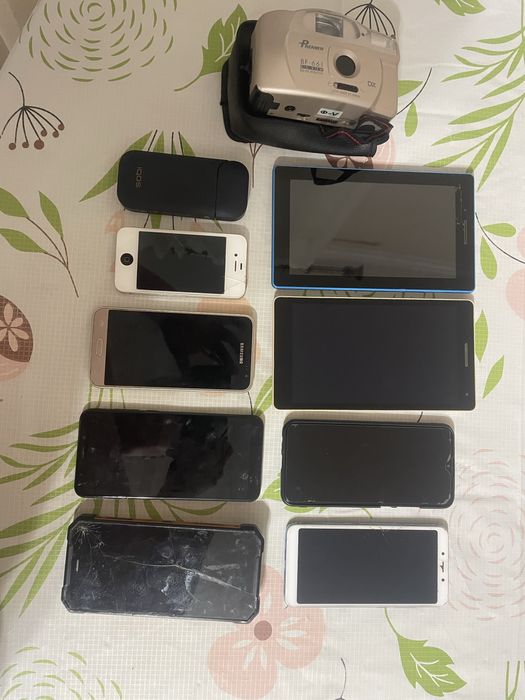 Лот мобільних телефонів та планшетів в хорошому стані!!!Ціни уточнюйте
