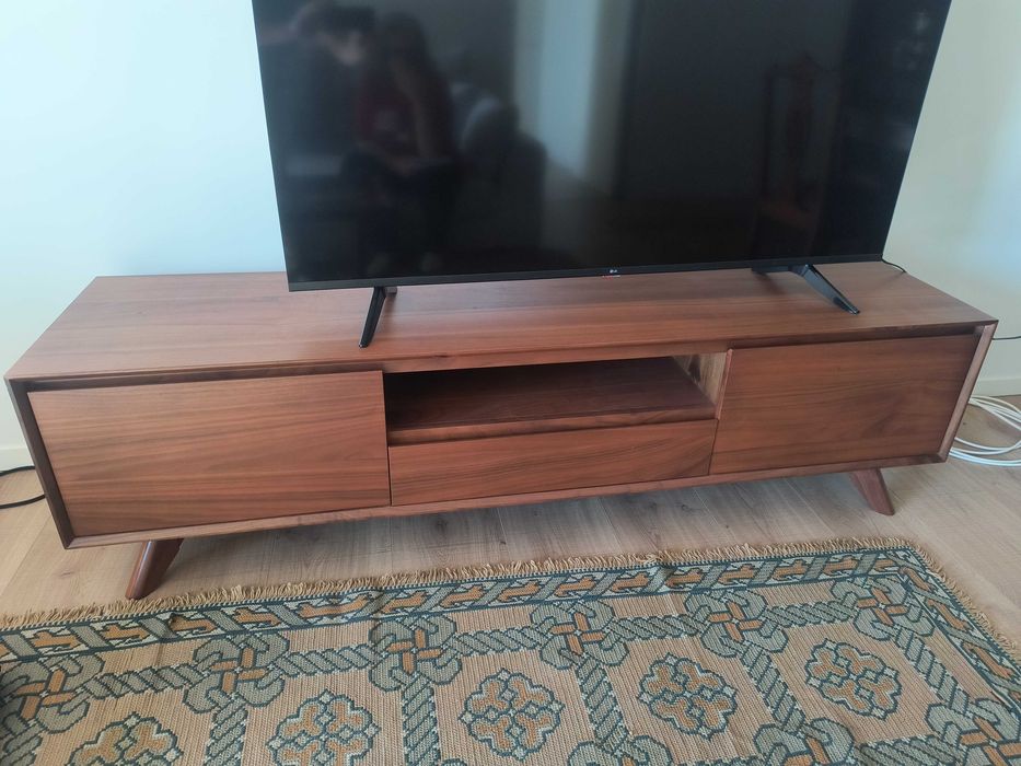 Suporte para TV / TV stand