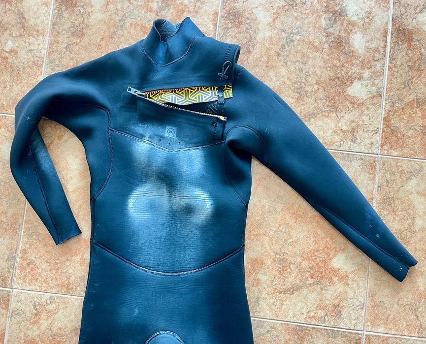 Fato de Surf Deeply 4/3 – Tamanho M