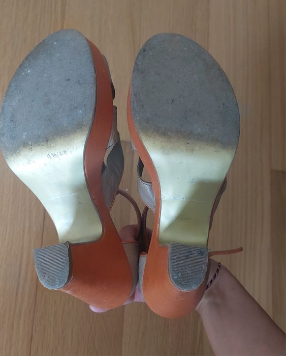 Sandálias de cunha da Hush Puppies