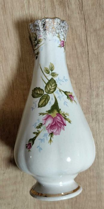 Wazonik IWONA Porcelana Chodzież wysokość 14cm