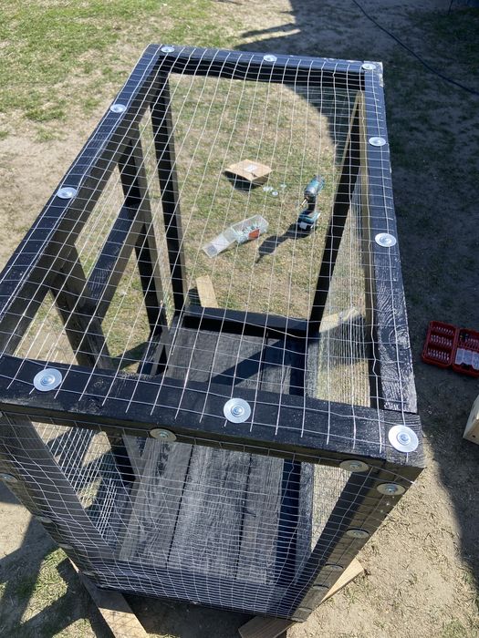 Sprzedam wolierke dla ptakow