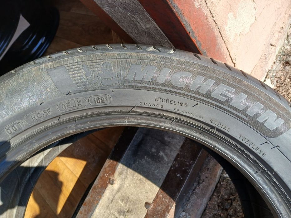 Резина 215 55 17 2021-20г Michelin primacy-4 50% цена за штуку