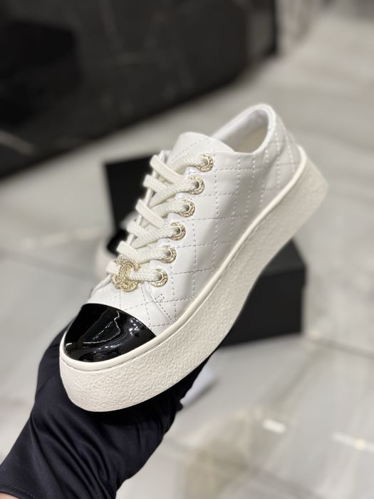 Trampki Chanel White Leather
