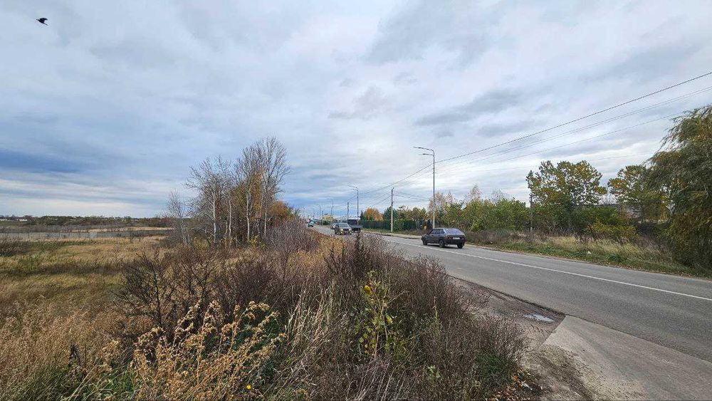 Продаж комерційних, промислових та складських ділянок — Погреби