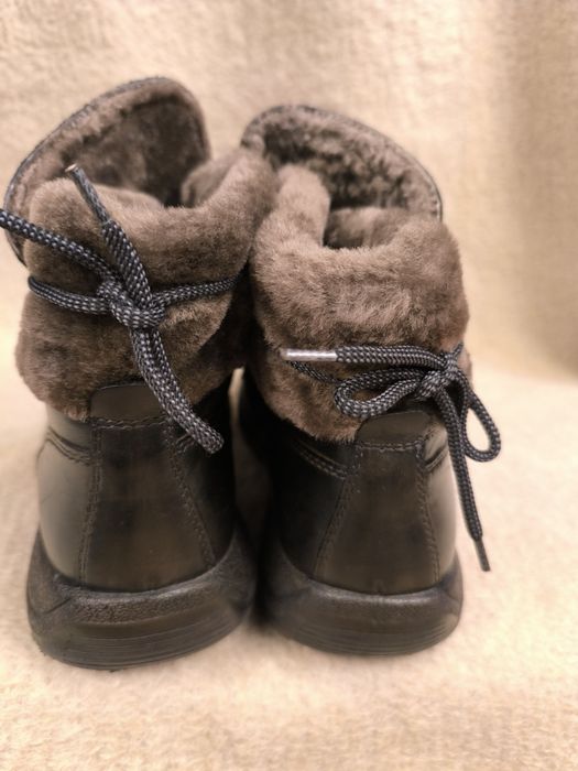 Skórzane ciemnobrązowe ocieplane trzewiki Caprice 39