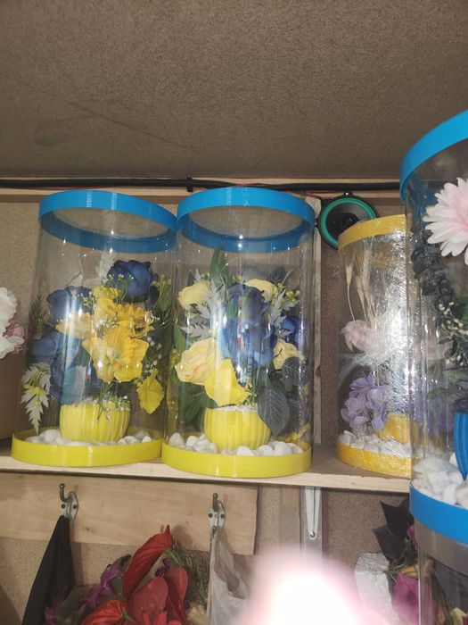 Композиції з штучних квітів