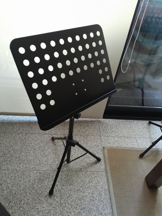 2 Suportes de partituras