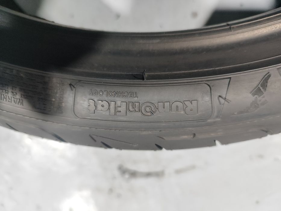 2 pneus semi novos 205-40R18 Good year - Oferta a Entrega - 120 Euros