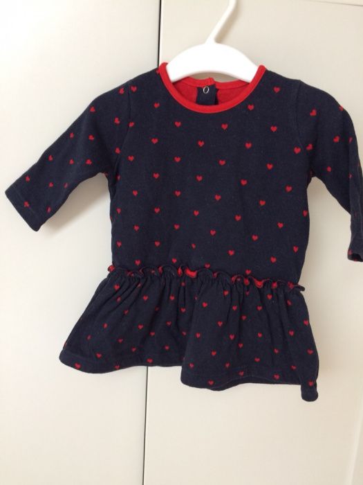 Sukienka w serduszka 68 petit bateau