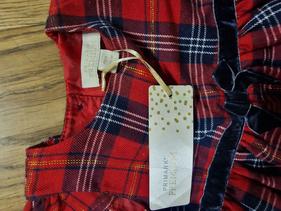 Nowa z metką sukienka świąteczna Primark 74