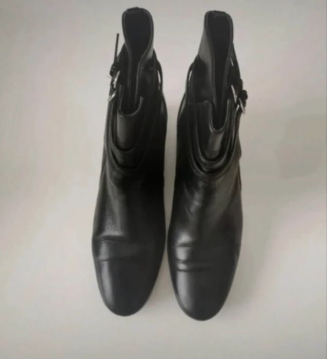 Botins pretos da Zara 39 em bom estado