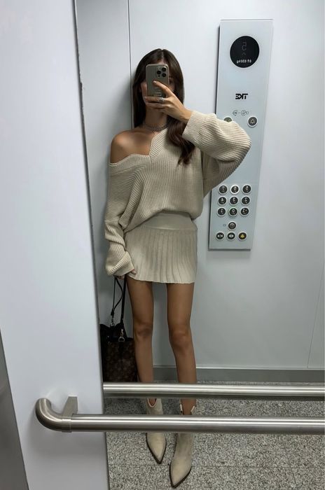 Костюм з міні спідницею та светер 25 union, s-m