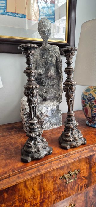 Para barokowych posrebrzanych aukcyjnych lichtarzy świeczników Fraget