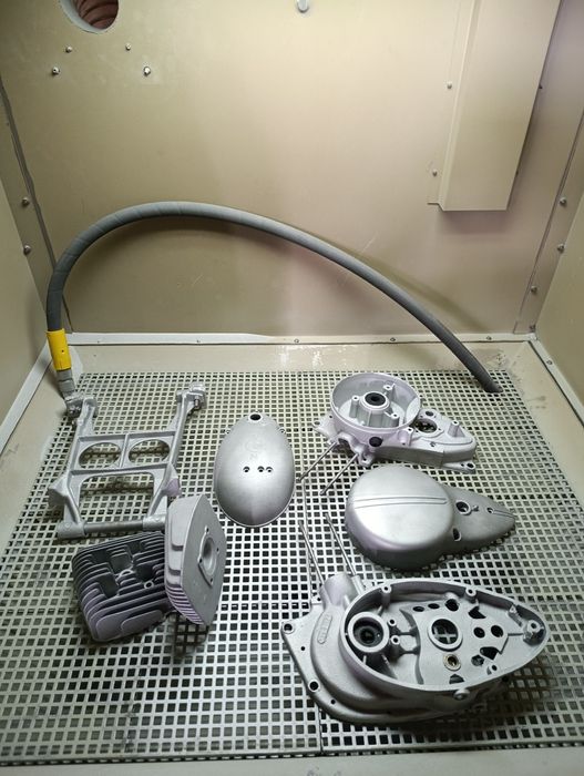 Szkiełkowanie aluminium części motocyklowe