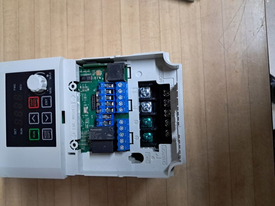 Falownik LG M100 1.5kw