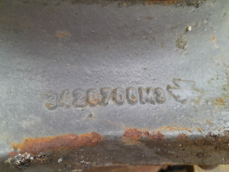 Zwrotnica piasta półoś Massey Ferguson serii 36xx