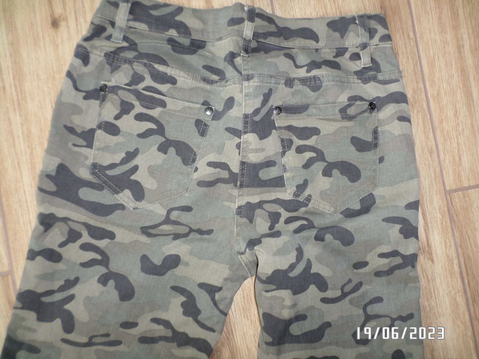 damskie spodnie moro-elastyczne-38/40-M/L